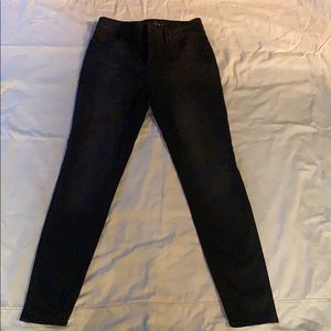 Black Skinny jeans.